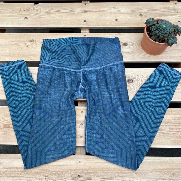 ✨NIYAMA SOL EUCALYPTUS CIRCUIT BAREFOOT LEGGINGS M - Picture 3 of 12